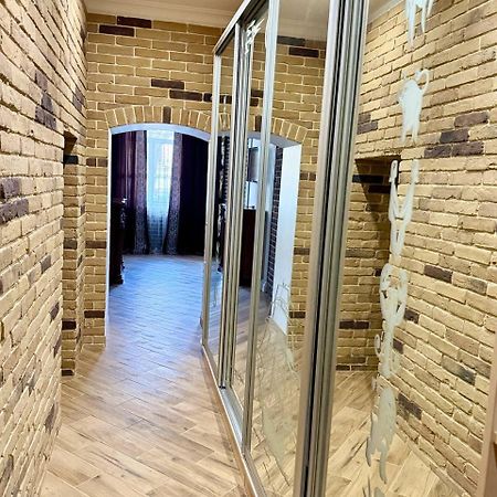 Lavender Night Apartments Çernivtsi Dış mekan fotoğraf